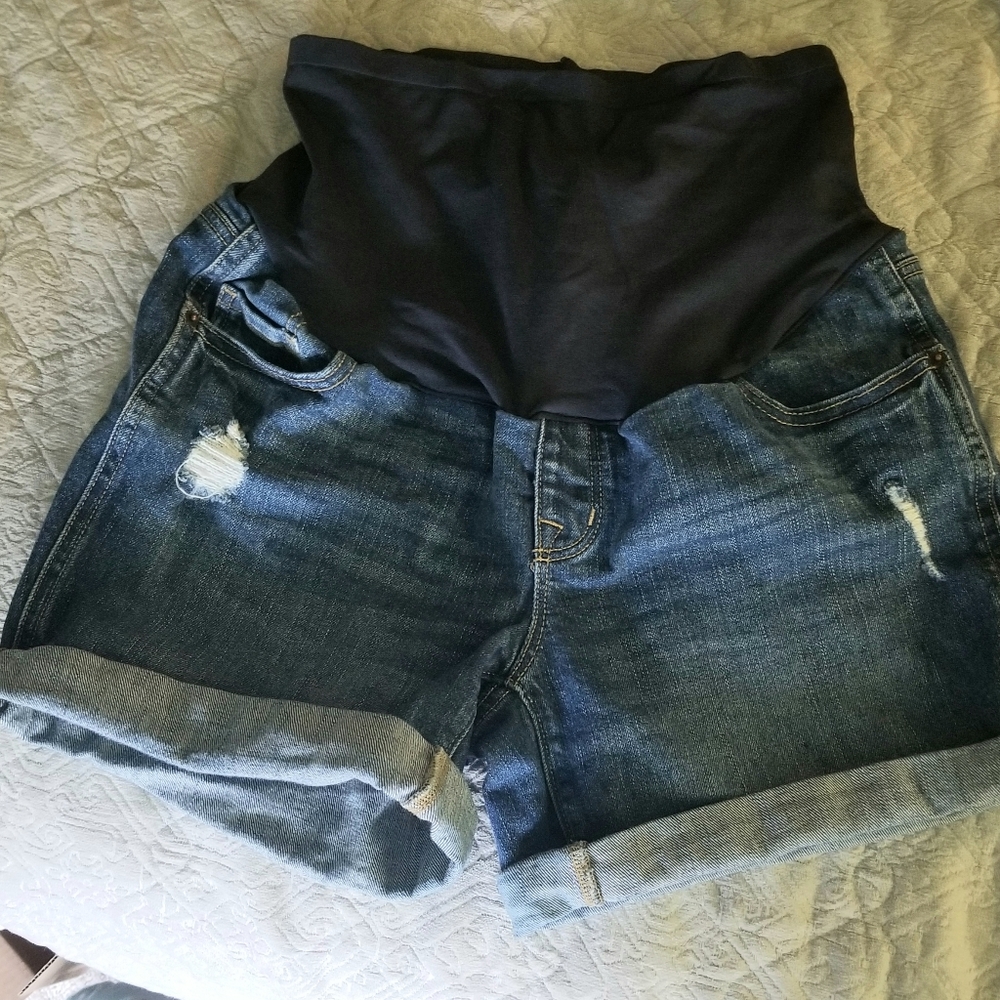 Old Navy Maternity Shorts